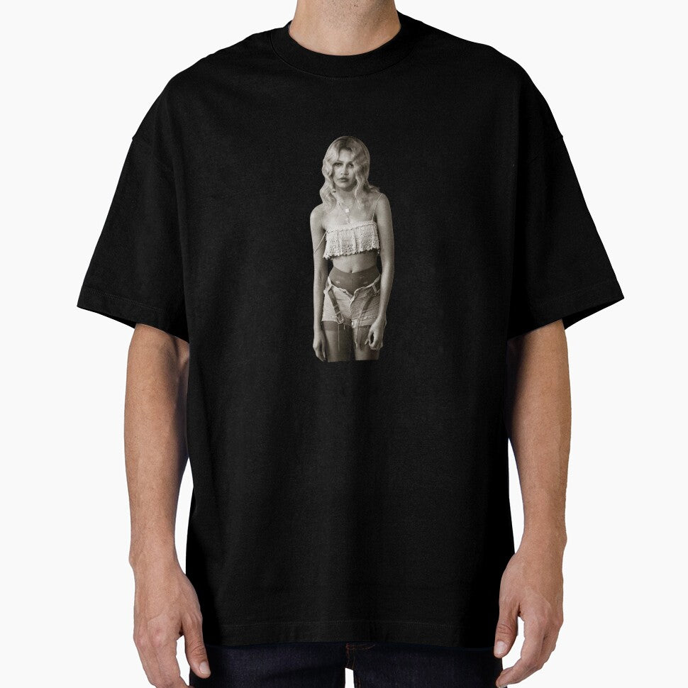 Zendaya sticker Graphic T-Shirt